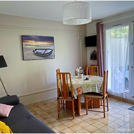 Cabourg, Appartement Plain Pied Avec Terrasse Acces Direct A La Plage Bagian luar foto